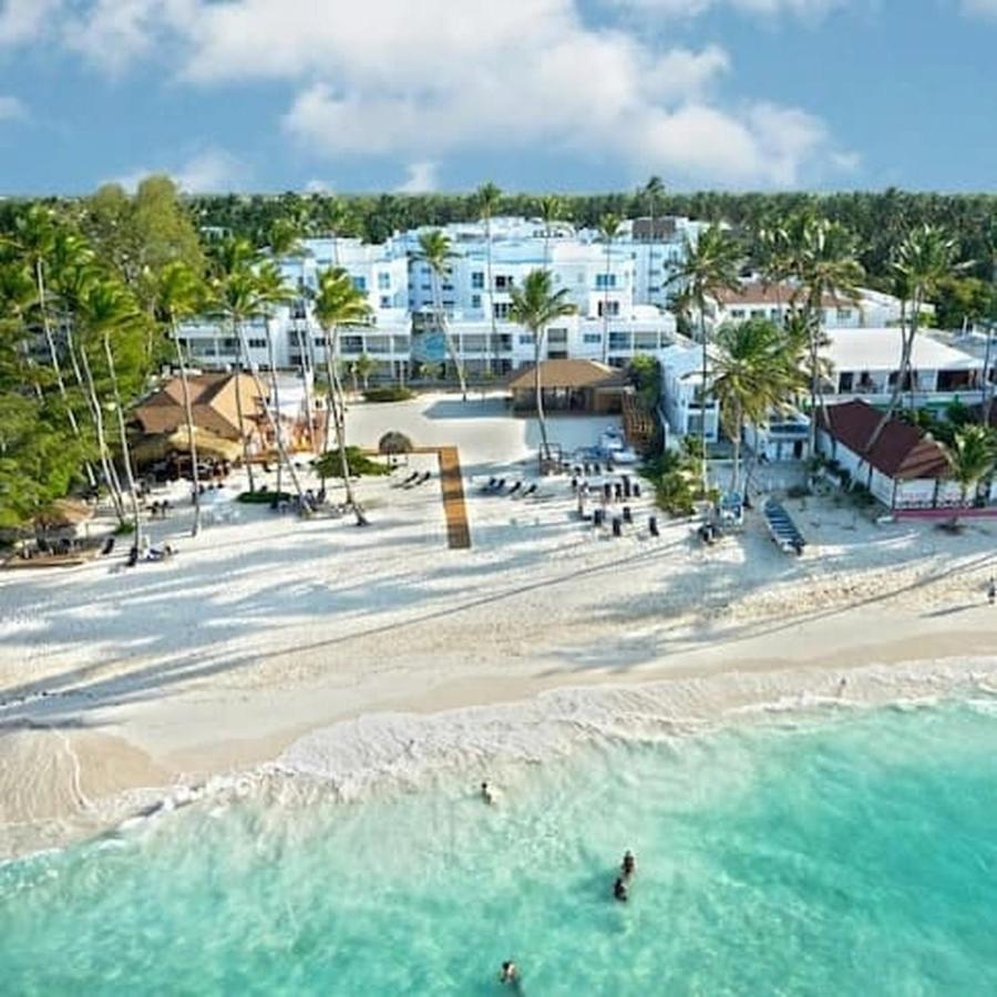 Chic Beachfront Apartment - Private Beach Access Пунта-Кана Экстерьер фото