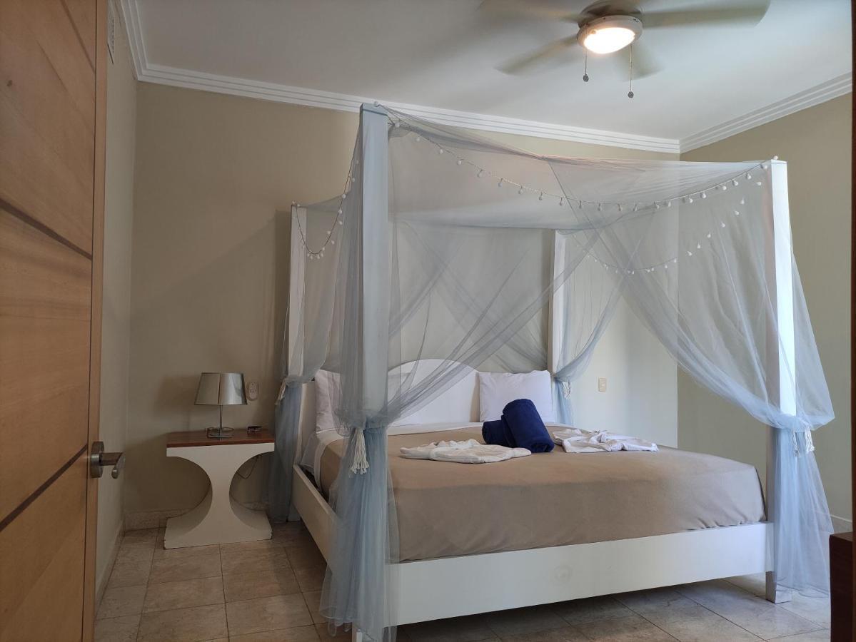 Chic Beachfront Apartment - Private Beach Access Пунта-Кана Экстерьер фото